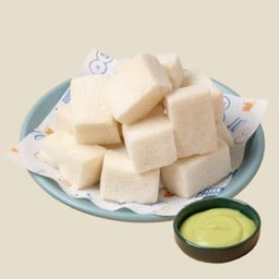 ชุดขนมปังนึ่งสังขยาใบเตย .