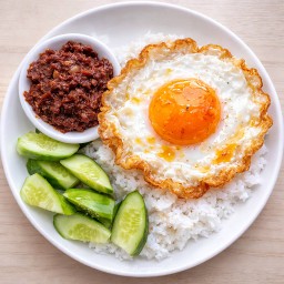 ข้าวคลุกน้ำพริก + ไข่ดาว