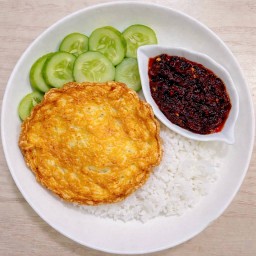 ข้าวคลุกน้ำพริก + ไข่เจียว