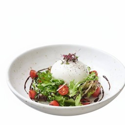 บูราต้า สลัด