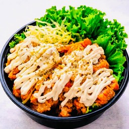 มาม่าเผ็ดเกาหลี+ไก่ทอดฉ่ำซอสซาวครีม