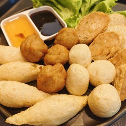 ลูกชิ้นทอดรวม