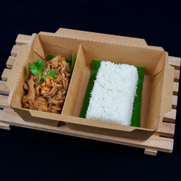 ข้าวเนื้อทอดกระเทียม