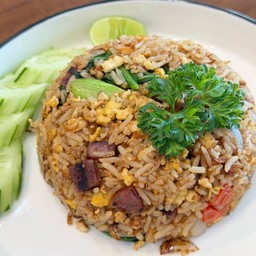 ข้าวผัดรถไฟ
