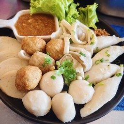ลูกชิ้น ลวกรวม