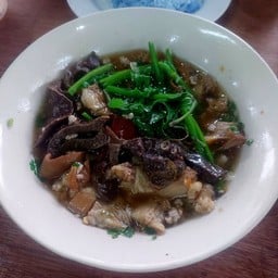 ลุงนกก๋วยเตี๋ยวหม้อดิน