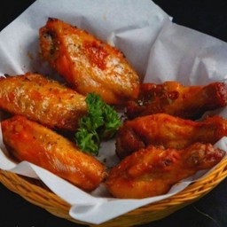 ปีกบนไก่นิวออลีน 6 ชิ้น