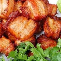 แม่จ๋า คิตเช้น Maeja kitchen เจ้าเก่า(เตาถ่าน,สัตหีบ) แม่จ๋า คิตเช้น