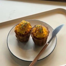 corn cheese cookie tart