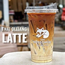 ลาเต้โบราณยกล้อ(โอเลี้ยงใส่นม)