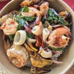 กะเพราเฮียอ้วน