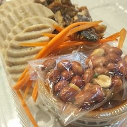 ยำขนมจีน