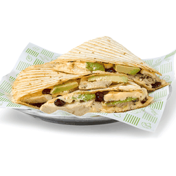 ซีซาร์อกไก่อะโวคาโด แคซาดีญ่า