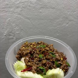 กะเพราต้นโพธิ์ จอหอ