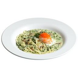 สปาเกตตี ผักโขม และเห็ด