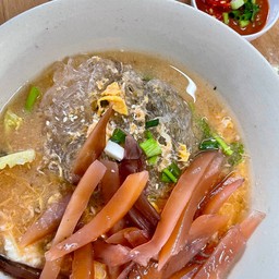 สุกี้น้ำหมึกกรอบ