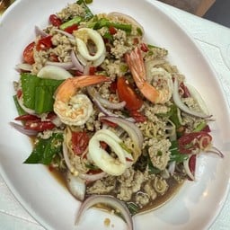 ยำนัว station