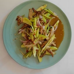 ป้าสร้อยยำแซ่บ