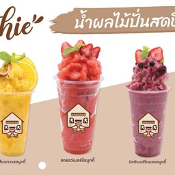 สมูทตี้อะโวคาโดนมสดน้ำผึ้งปั่น