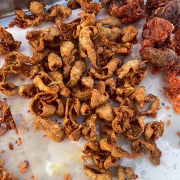 หนังไก่ทอดกรอบ