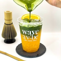 มัทฉะน้ำส้มสด 100% (Matcha Orange Juice)