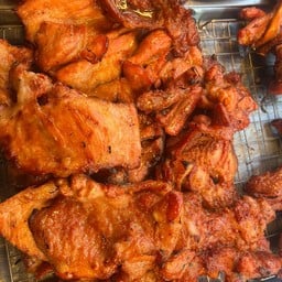 คอหมูย่างน้ำจิ้มรสเด็ด