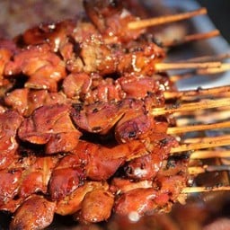 ก๋วยเตี๋ยวเรือ-อาหารตามสั่ง