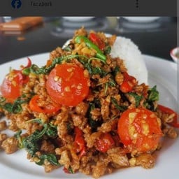 ครัวป้าอุ่น ซอยเนื้อไม้