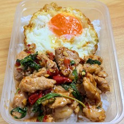 ข้าวกะเพราหมูชิ้น อู๊ดๆๆ