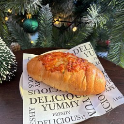 Garlic Butter Cheese Shiopan