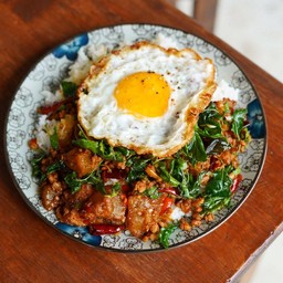 ตามสั่งคนเริ่ดส์ กะเพรา ข้าวผัด สุกี้ - เทพารักษ์