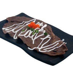 A53-2 ซูชิเนื้อย่างวากิวกิโมโนซอสมายองเนส (Grilled wagyu Beef “Kimono” with Mayonnaise Sauce Sushi)