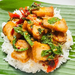 ข้าวกะเพราหมูกรอบ