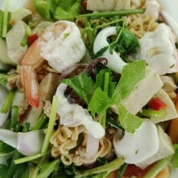 ยำมาม่า