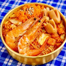 มาม่าเกาหลีเครื่องแน่นไข่กุ้ง**