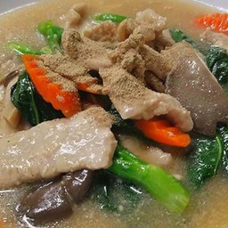 ราดหน้า ไก่