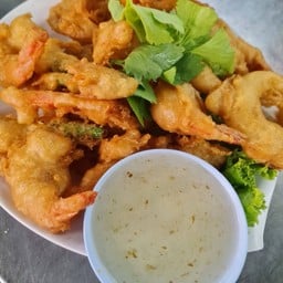 กุ้งชุบแป้งทอด