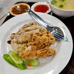 ยศพล ข้าวมันไก่ โลตัส สระบุรี