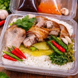 ข้าวทอดยำยั่ว แหนมนัวอ่อนนุช สาขา3