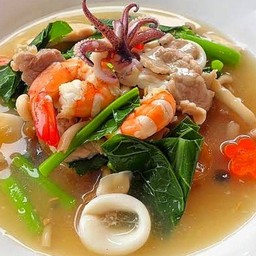 ราดหน้า หมู+ทะเล