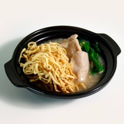 ราดหน้าหมี่กรอบหมูนุ่ม