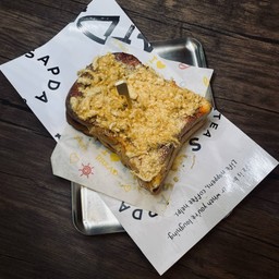 Toast ขนมปังปิ้งพริกเผาหมูหยอง