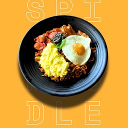 สไปซี่รามยอนแห้งคอร์นชีส (Corn Cheese Spicy ramyeon with fried egg)
