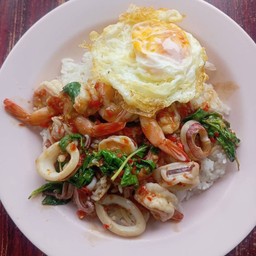 กะเพรา+ไข่ดาว