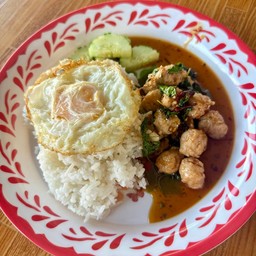 ข้าวกะเพราหมูเด้ง