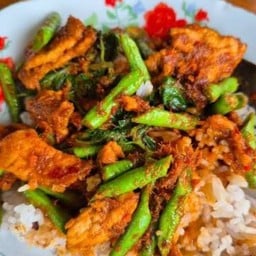 ส้มตำเจ๊นี