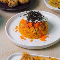 ข้าวผัดกิมจิไข่กุ้ง Kimchi Fried Rice with Shrimp roe (Ebiko)