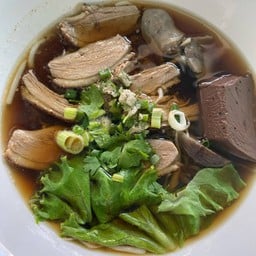ก๋วยเตี๋ยวเป็ดโกฮง สูตร 60 ปี สาขาประชาอุทิศ 91