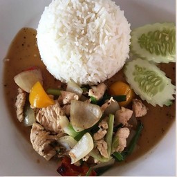 ข้าวไก่ผัดพริกไทดำ