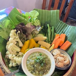 ชุดน้ำพริกหนุ่ม